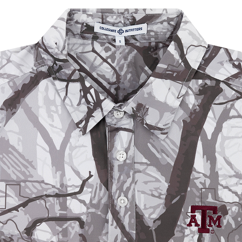 Woodlands camo polo collar close-up