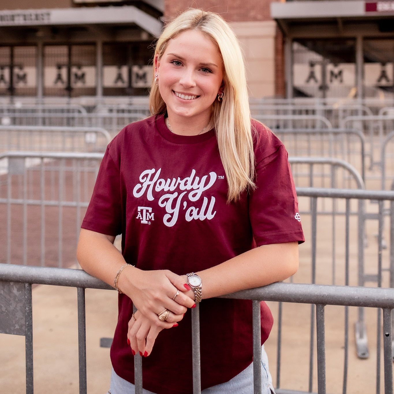 Collegiate Outfitters Texas Howdy Y'all T-Shirt