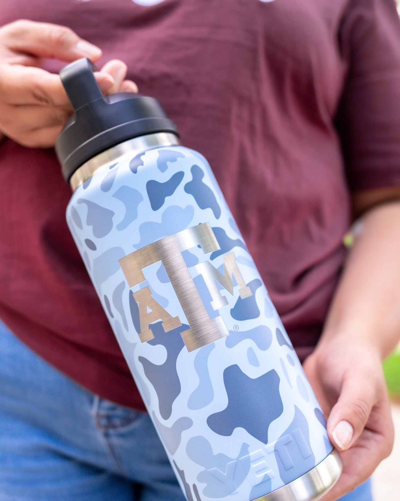 Texas A&M Yeti 36oz Chug Bottle - Blue Camo