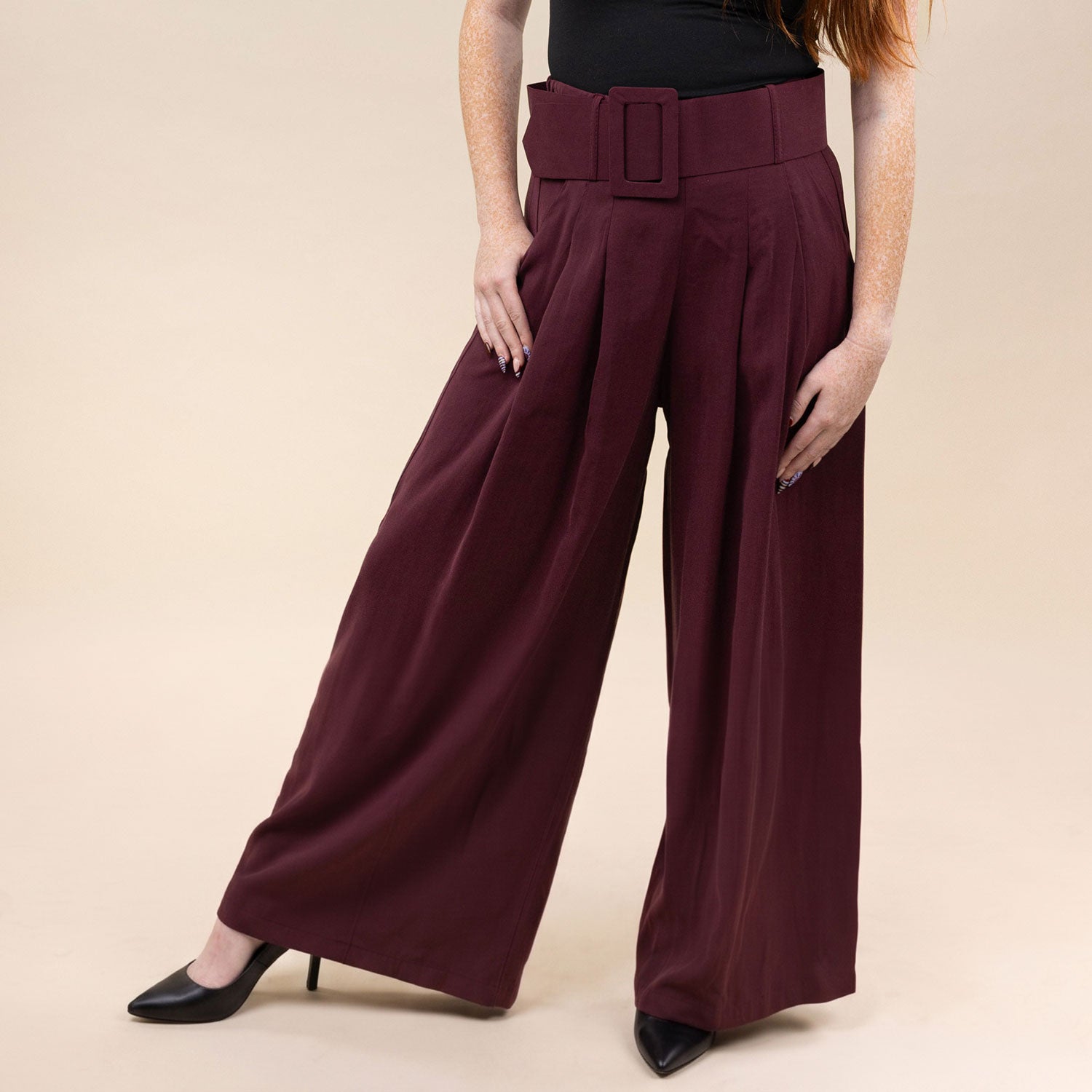 Collegiate Outfitters Italian Wide Leg Belted Pants - Maroon
