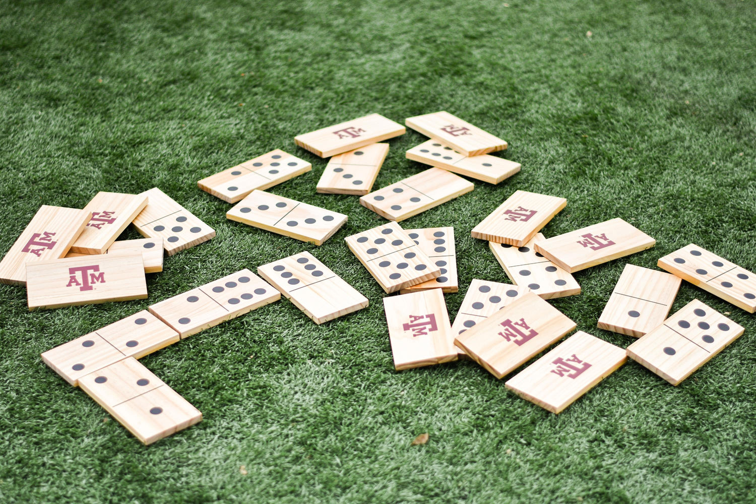 Texas A&M Yard Dominoes